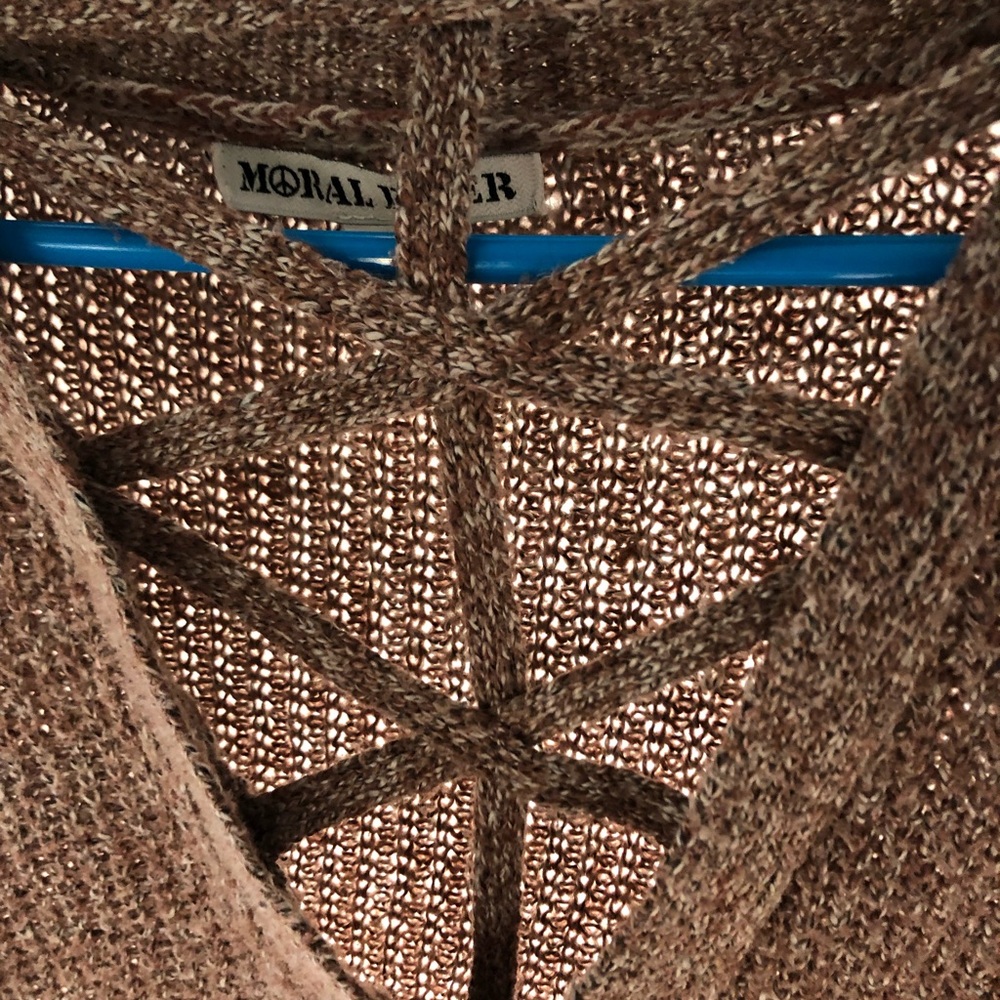 Large Sweater - Picture 3 of 4